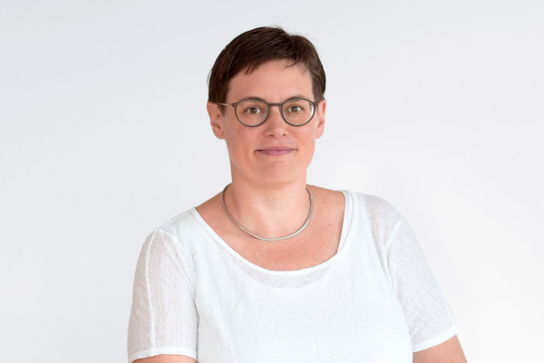 Dr. med. Julia Schäfer, Fachärztin für Psychiatrie und Psychotherapie