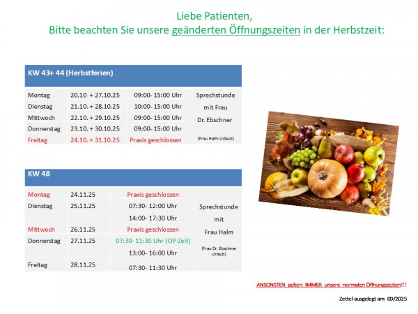 Unsere MFA führt einen Pricktest an einer Patientin durch